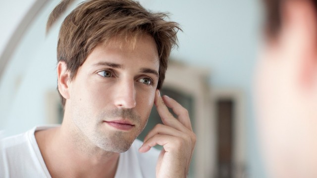 bai-viet/bat-mi-meo-lam-trang-da-mat-cho-nam-gioi-bang-nhung-nguyen-lieu-don-gian-50133.html