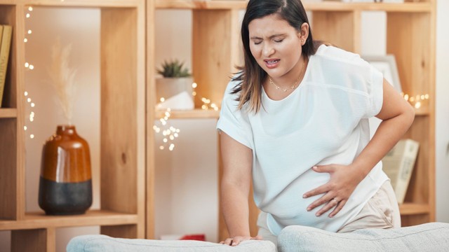 bai-viet/bau-dau-bung-lam-ram-thang-cuoi-co-sao-khong-khi-nao-can-lo-lang.html