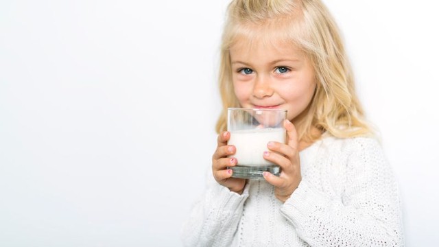 bai-viet/be-5-tuoi-co-nen-uong-sua-bot-hay-khong-tieu-chi-chon-sua-bot-cho-be.html