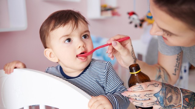 bai-viet/be-uong-khang-sinh-nen-bo-sung-gi-de-can-bang-duong-tieu-hoa.html