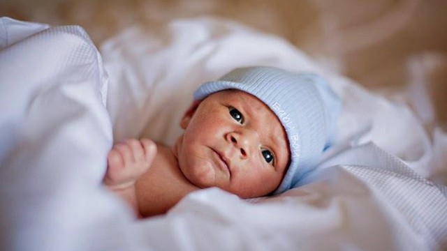 bai-viet/benh-lang-trang-o-tre-so-sinh-nguyen-nhan-va-cach-chua-tri-me-can-biet-53365.html