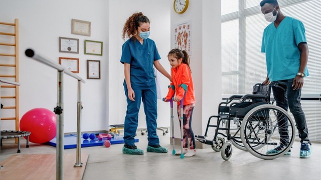 bai-viet/benh-teo-co-tuy-song-o-tre-em-dau-hieu-phan-loai-va-giai-phap.html