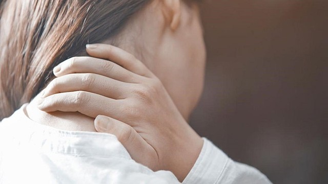 bai-viet/bi-dau-co-ben-phai-co-sao-khong-nguyen-nhan-va-cach-khac-phuc.html