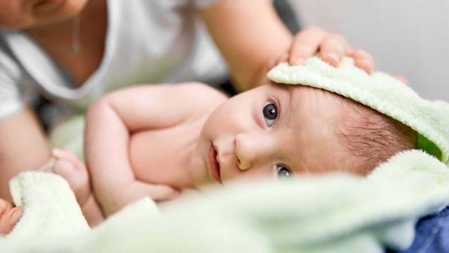 bai-viet/bi-sot-co-nen-lau-nguoi-bang-nuoc-am.html