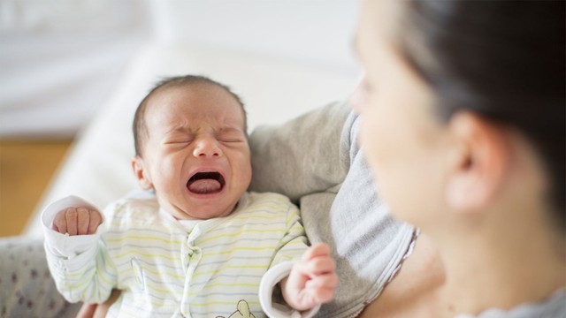 bai-viet/bieng-an-tam-ly-o-tre-4-thang-tuoi-nguyen-nhan-bieu-hien-va-cach-khac-phuc.html