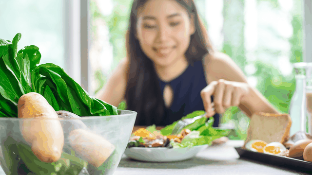 bai-viet/bo-sung-dinh-duong-cho-phu-nu-thoi-ky-tien-man-kinh-64244.html