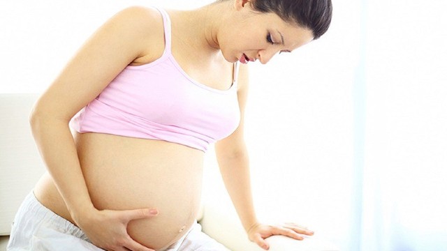 bai-viet/bung-go-cung-khi-mang-thai-thang-thu-8-canh-bao-dieu-gi.html