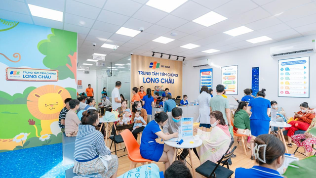 bai-viet/cac-diem-tiem-vac-xin-o-quan-10-tp-hcm-ban-co-the-tham-khao.html