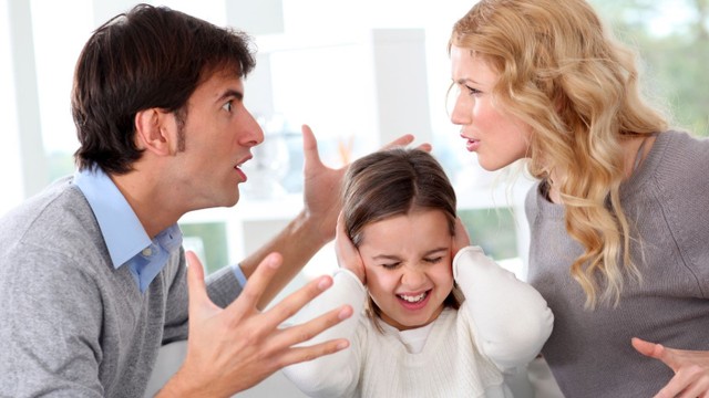 bai-viet/cac-hinh-thuc-bao-luc-gia-dinh-vet-thuong-tam-ly-cho-nhung-nguoi-than.html