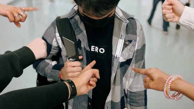 bai-viet/cac-hinh-thuc-bao-luc-hoc-duong-ma-tre-co-the-gap-phai.html