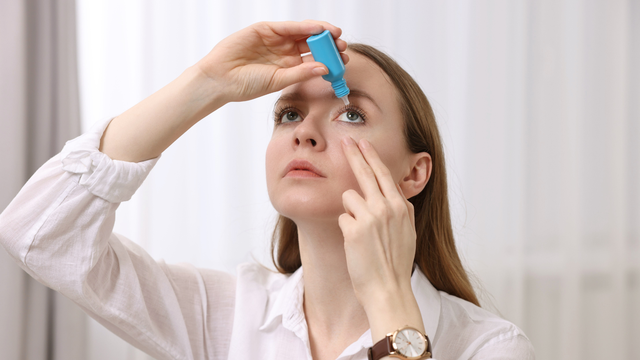 bai-viet/cac-loai-thuoc-nho-mat-chua-duc-dich-kinh-pho-bien-va-phuong-phap-phong-ngua.html