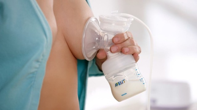 bai-viet/cac-me-co-nen-vat-sua-ra-ngoai-khi-cai-sua-khong-62505.html