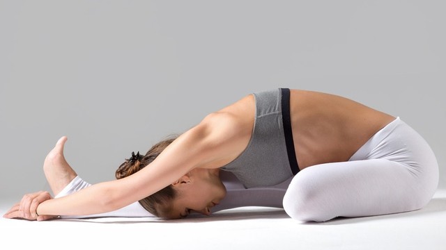 bai-viet/cac-tu-the-yoga-gian-co-giup-co-the-deo-dai-tung-ngay-66723.html