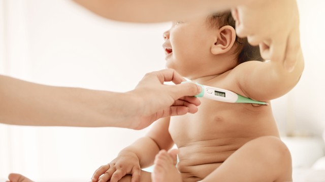 bai-viet/cach-ha-sot-cho-tre-so-sinh-2-thang-tuoi-me-can-biet.html