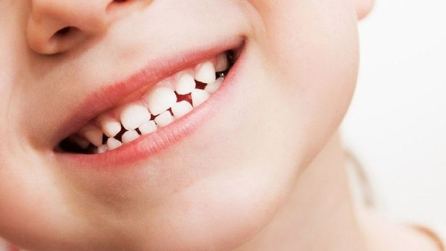 bai-viet/cach-lam-cho-rang-moc-nhanh-nhat-o-tre-va-cach-cham-soc-rang-cho-tre-me-can-biet.html