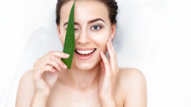 bai-viet/mach-ban-cach-lam-gel-nha-dam-duong-da-tai-nha.html