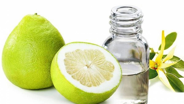 bai-viet/tinh-dau-buoi-dem-lai-loi-ich-gi-cho-da-va-toc-cach-lam-tinh-dau-buoi-don-gian.html