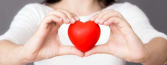 bai-viet/cach-nhan-biet-benh-tim-sat-thu-tham-lang-doi-voi-phu-nu-18429.html