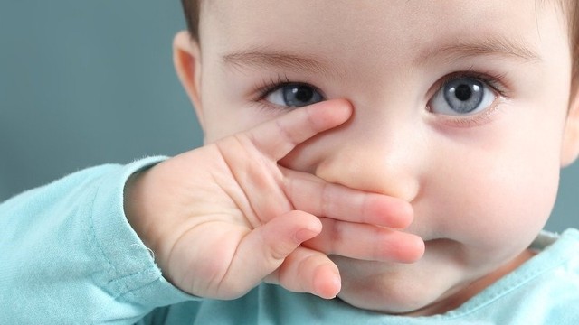 bai-viet/be-bi-ho-so-mui-tho-kho-khe-cach-nhan-biet-nguyen-nhan-va-huong-xu-tri.html