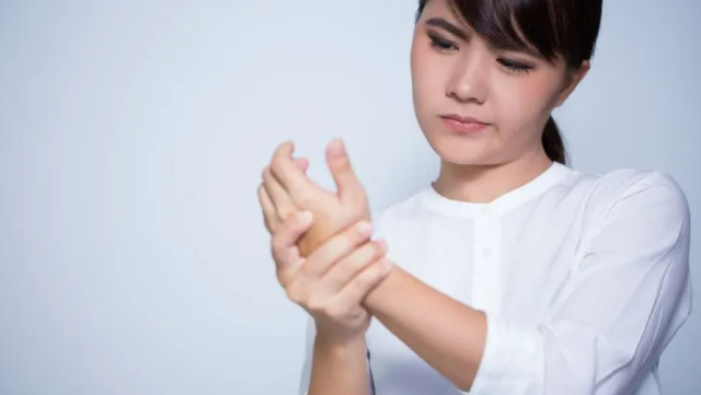 bai-viet/cach-so-cuu-dap-mong-tay-hieu-qua-57616.html