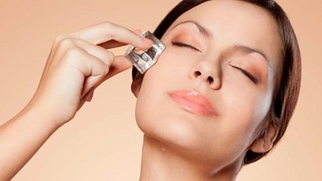 bai-viet/cach-tri-bong-mat-bang-nuoc-da-don-gian-hieu-qua-61535.html