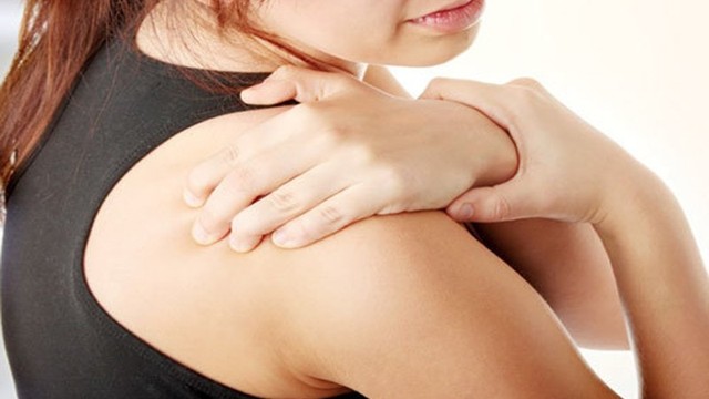 bai-viet/cach-xu-ly-khi-bi-gian-day-chang-ba-vai-65617.html