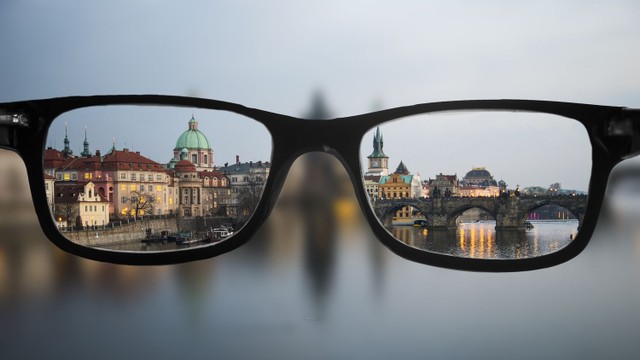 bai-viet/can-9-do-nhin-duoc-bao-xa-co-nen-mo-mat-khong.html