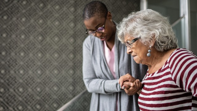 bai-viet/canh-bao-5-dau-hieu-benh-parkinson-thuong-gap.html