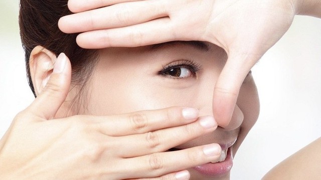 bai-viet/canh-bao-dau-hieu-ung-thu-mat-o-nguoi-lon-va-tre-em-70219.html