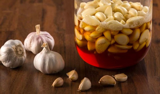 bai-viet/cao-huyet-ap-co-uong-duoc-ruou-toi-khong-va-luu-y-gi-khi-su-dung-71709.html