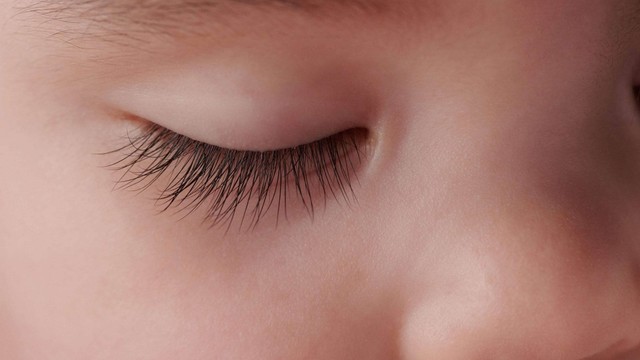 bai-viet/cat-long-mi-cho-tre-so-sinh-co-can-thiet-khong-66616.html