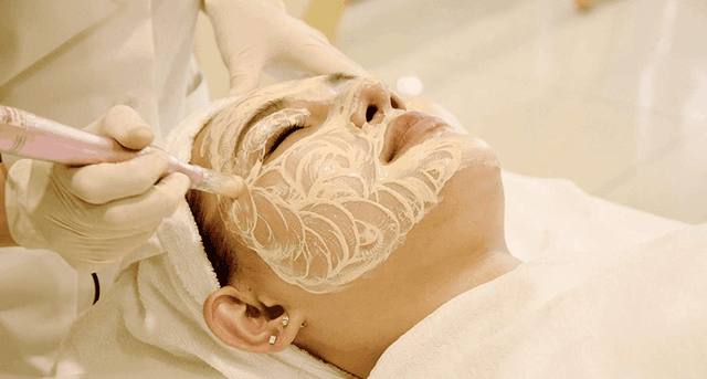 bai-viet/cay-trang-da-mat-la-gi-co-an-toan-de-thuc-hien-khong-70176.html