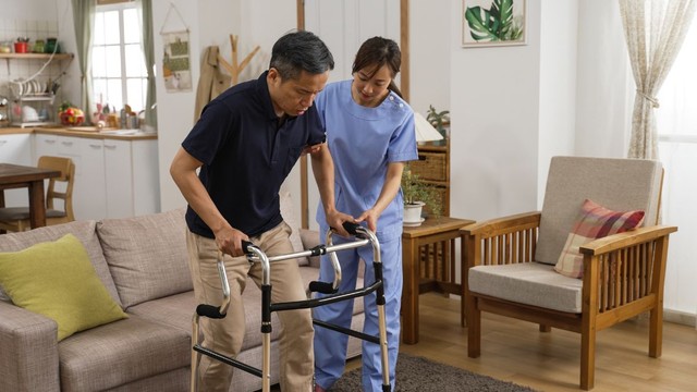 bai-viet/cach-cham-soc-benh-nhan-tai-bien-liet-nua-nguoi-tu-dinh-duong-den-phuc-hoi-chuc-nang.html