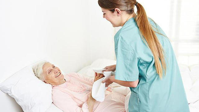 bai-viet/cham-soc-nguoi-benh-nam-liet-giuong-nhu-the-nao.html