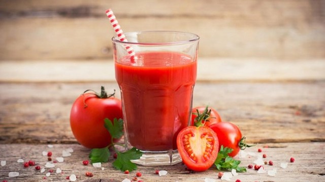 bai-viet/cho-con-bu-uong-nuoc-ep-ca-chua-duoc-khong-loi-ich-suc-khoe-khi-uong-nuoc-ep-ca-chua.html