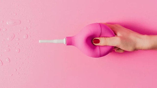 bai-viet/co-nen-lam-dung-thuoc-thut-hau-mon-khi-bi-tao-bon.html