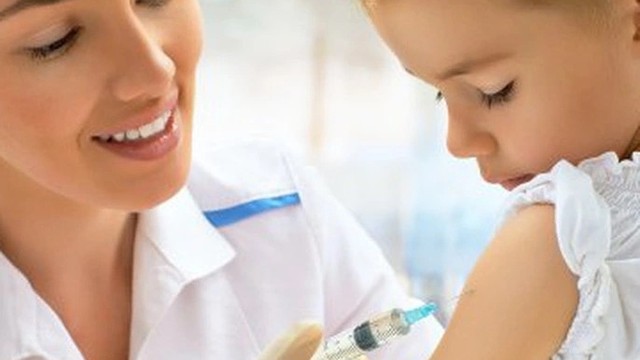 bai-viet/co-nen-tiem-phong-quai-bi-cho-tre-khong-lich-tiem-nhu-the-nao.html