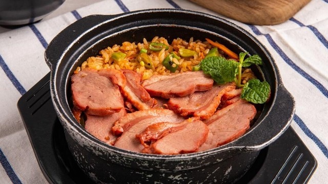 bai-viet/com-tho-bao-nhieu-calo-huong-dan-chon-mon-tho-hop-ly-cho-suc-khoe.html