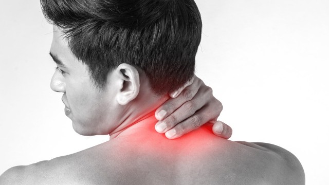 bai-viet/dau-day-than-kinh-vai-gay-chua-tri-nhu-the-nao.html