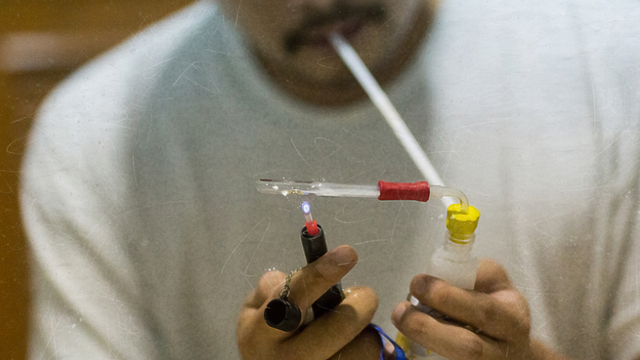 bai-viet/dau-hieu-nhan-biet-nguoi-nghien-ma-tuy-cach-chan-doan-va-dieu-tri-66342.html