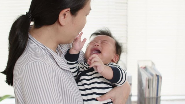 bai-viet/5-dau-hieu-nhiem-virus-rsv-o-tre-so-sinh-cha-me-nen-canh-giac.html