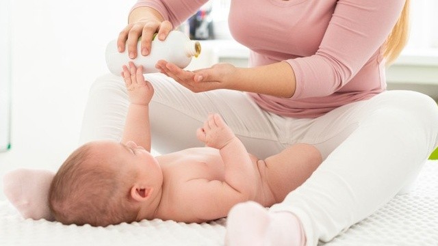 bai-viet/dau-tram-dung-cho-tre-may-thang-cach-su-dung-dau-tram-an-toan-cho-tre.html