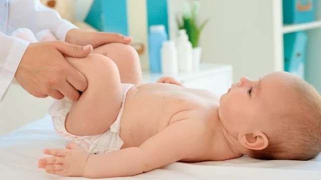 bai-viet/di-tat-hau-mon-truc-trang-o-tre-so-sinh.html