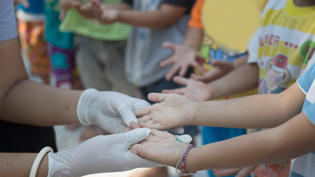 bai-viet/dich-tay-chan-mieng-tai-tp-hcm-so-ca-tang-manh-va-nhieu-dau-hieu-dang-luu-y-10009.html