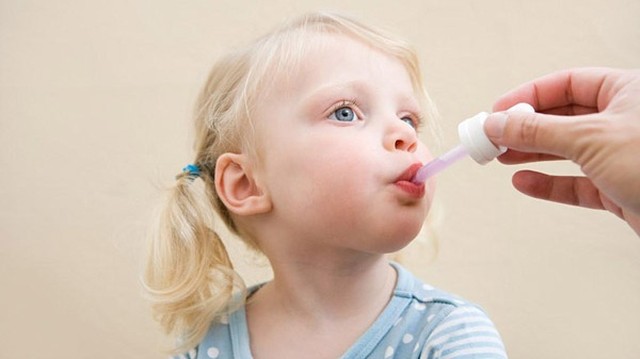 bai-viet/diem-danh-5-loai-siro-ha-sot-cho-be-hieu-qua-va-an-toan-ma-cha-me-can-biet.html