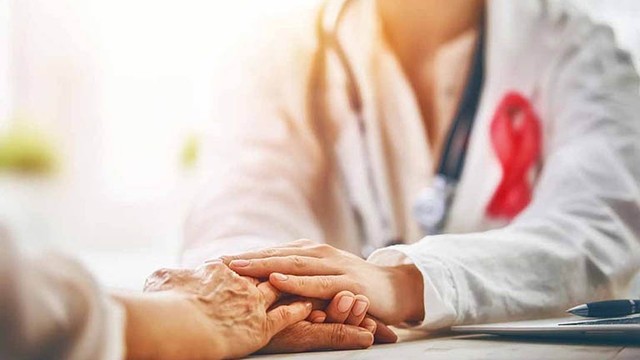 bai-viet/doi-dien-voi-su-bat-dinh-khi-dieu-tri-ung-thu-54732.html