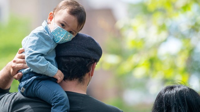 bai-viet/doi-pho-nhung-van-de-lien-quan-den-dieu-tri-u-nguyen-bao-than-kinh-o-tre-55953.html