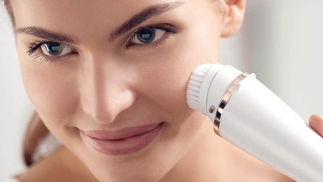 bai-viet/dung-may-rua-mat-voi-dau-tay-trang-dung-cach-la-nhu-the-nao-71442.html