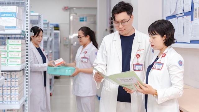 bai-viet/duoc-si-lam-sang-la-gi-vai-tro-va-nhiem-vu-cua-mot-duoc-si-lam-sang.html