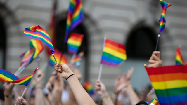 bai-viet/genderfluid-la-gi-thach-thuc-va-co-hoi-doi-voi-nguoi-genderfluid.html